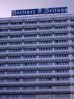 I like the font of the sign.